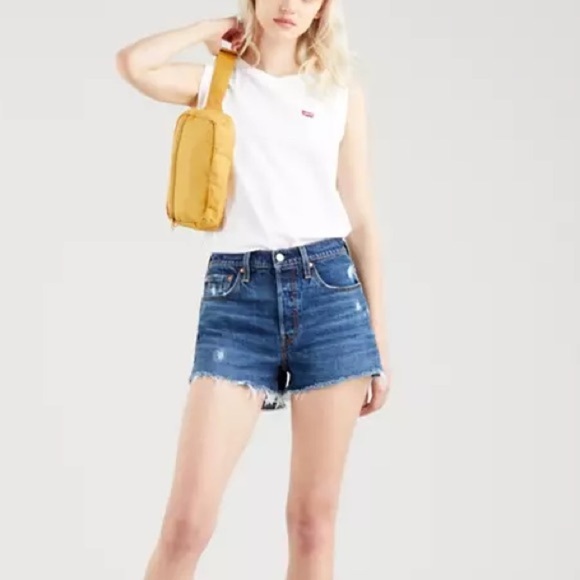 Levi’s Premium 501 Original Fit High Rise Shorts Medium Wash Distressed - Picture 1 of 8